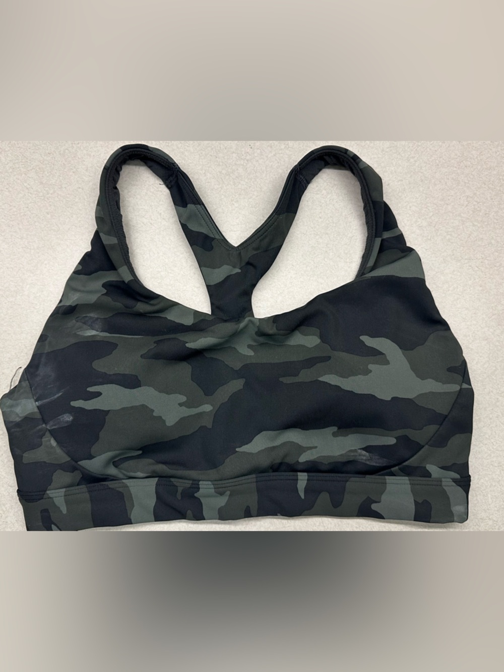 Athleta Ultimate Printed Sports Bra in Camo Print size small